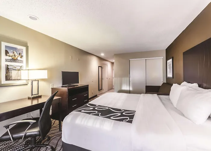 Hotel La Quinta By Wyndham - St. Louis Collinsville