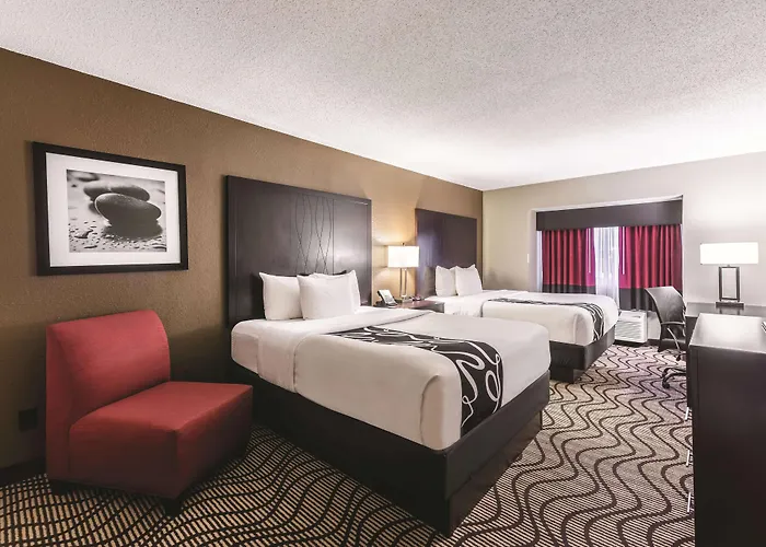 Hotel La Quinta By Wyndham - St. Louis 3*