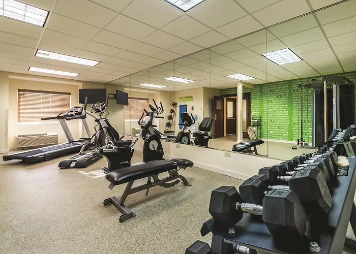 Отель La Quinta By Wyndham - St. Louis 3*