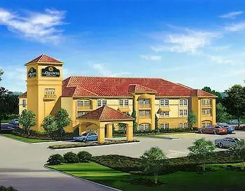 Hotel La Quinta By Wyndham - St. Louis 3*